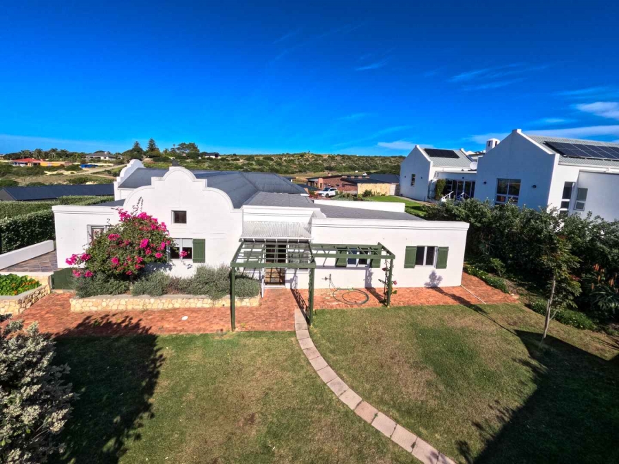 3 Bedroom Property for Sale in Stilbaai Wes Western Cape
